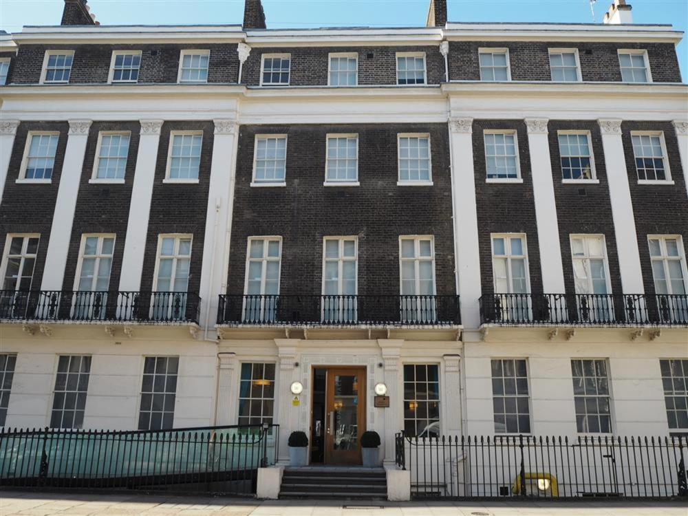 John Adams Hall 런던 외부 사진